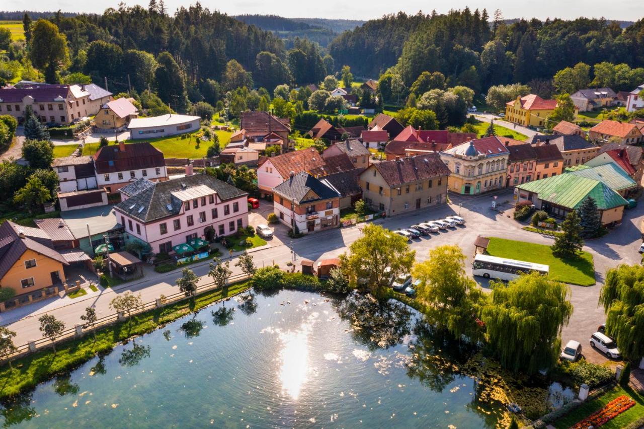 Antik Nove Hrady (Pardubice)